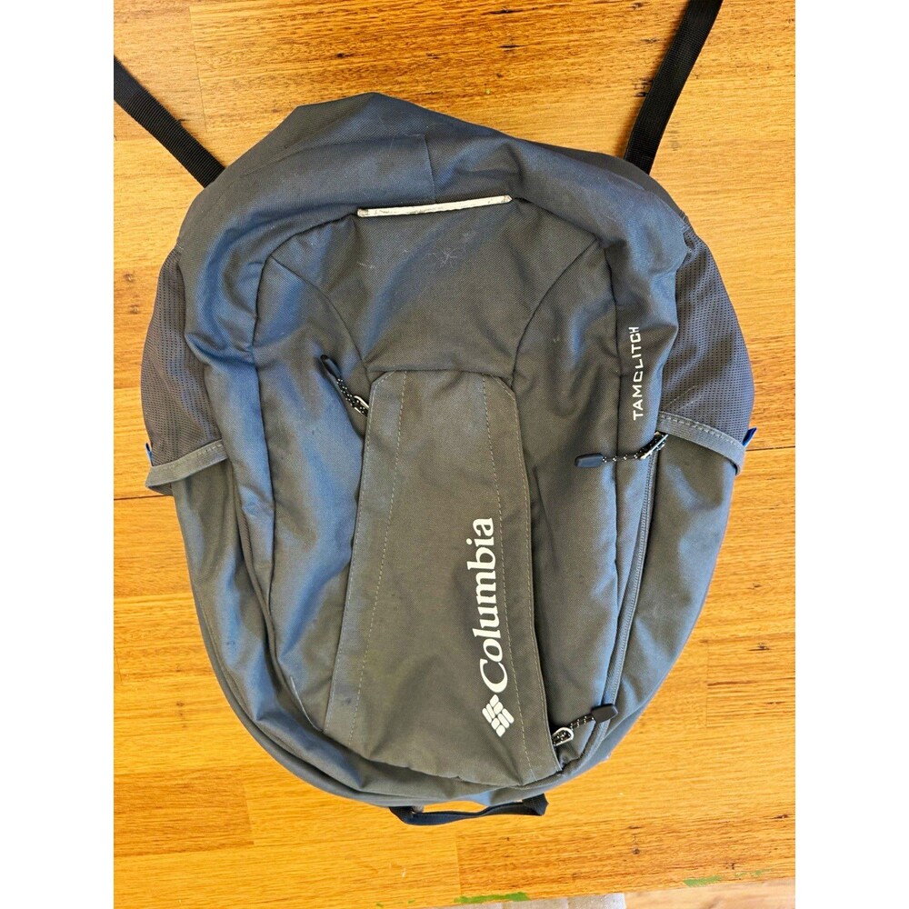 Columbia Tamolitch Gray 11-20L Hiking Daypack 3-Pocket Padded 15" Fit